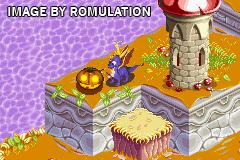 Crash & Spyro Superpack - Spyro - Season of Ice + Crash Bandicoot - The Huge Adventure for GBA screenshot
